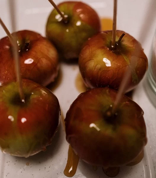 caramel apples